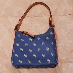 Small Dooney & Bourke Purse